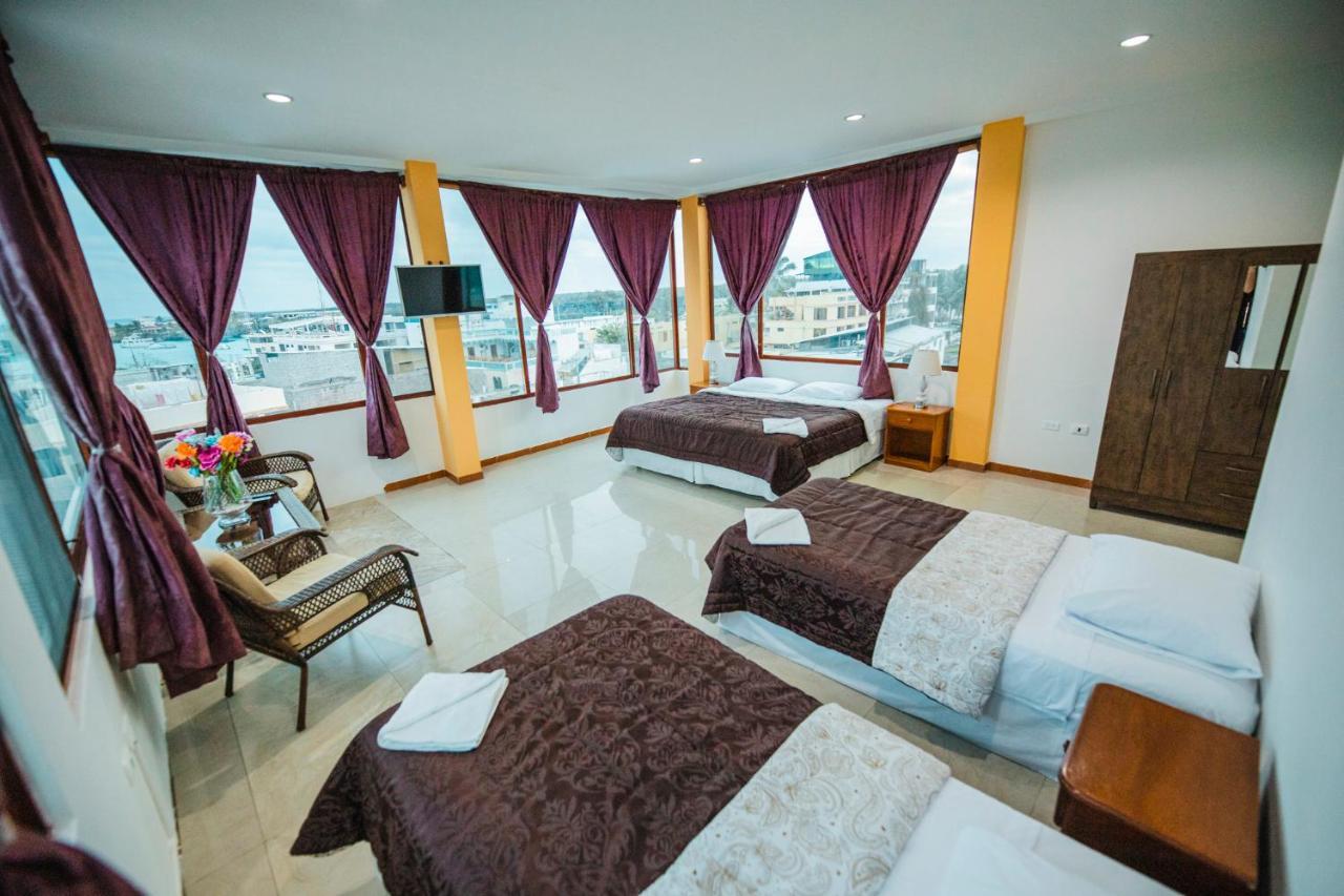 Hostal Gardner Galapagos ปูแอร์โตอาโยรา ภายนอก รูปภาพ