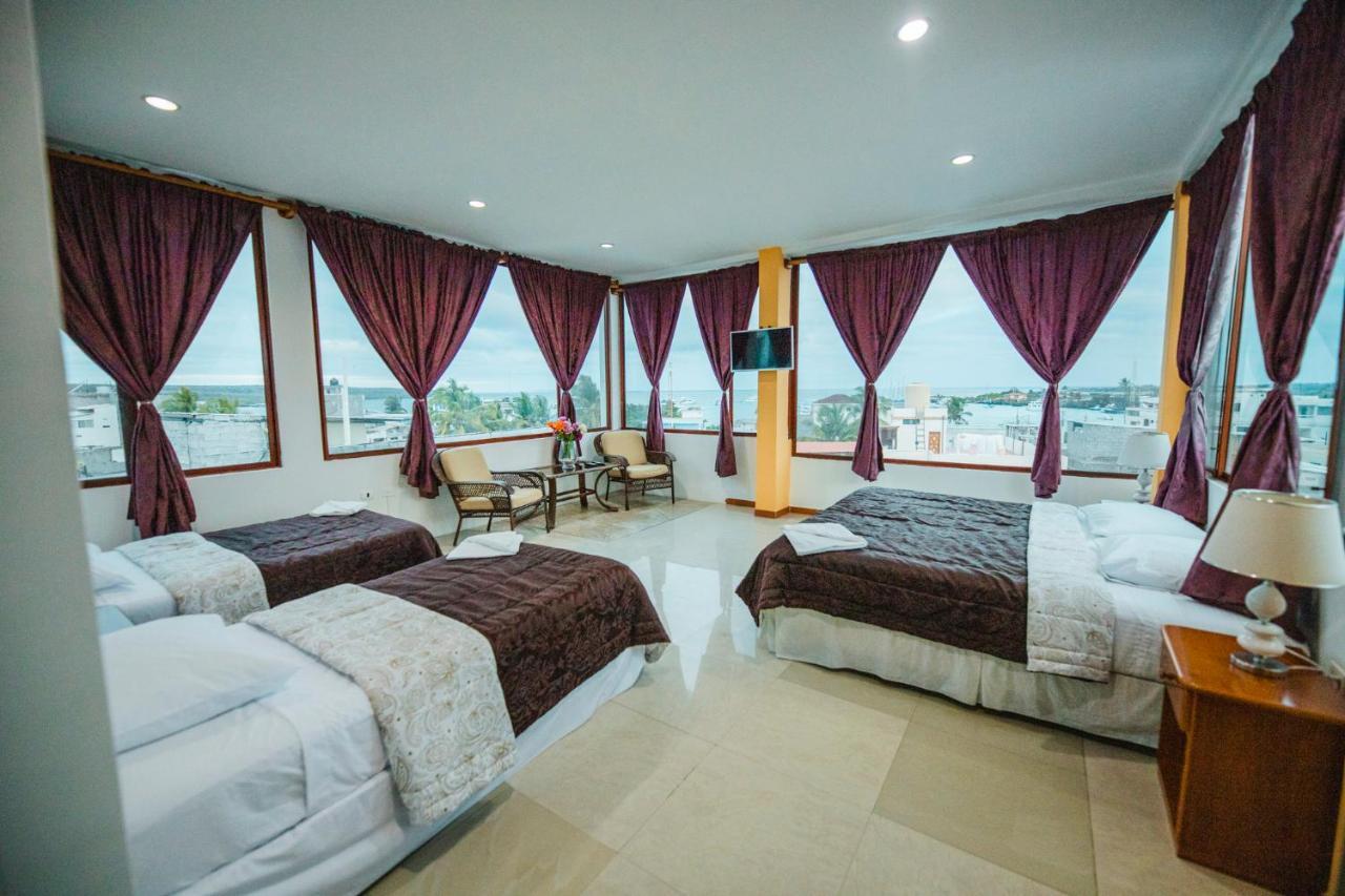 Hostal Gardner Galapagos ปูแอร์โตอาโยรา ภายนอก รูปภาพ