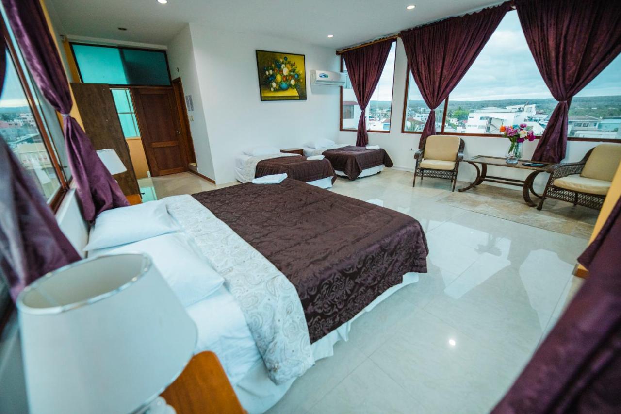 Hostal Gardner Galapagos ปูแอร์โตอาโยรา ภายนอก รูปภาพ