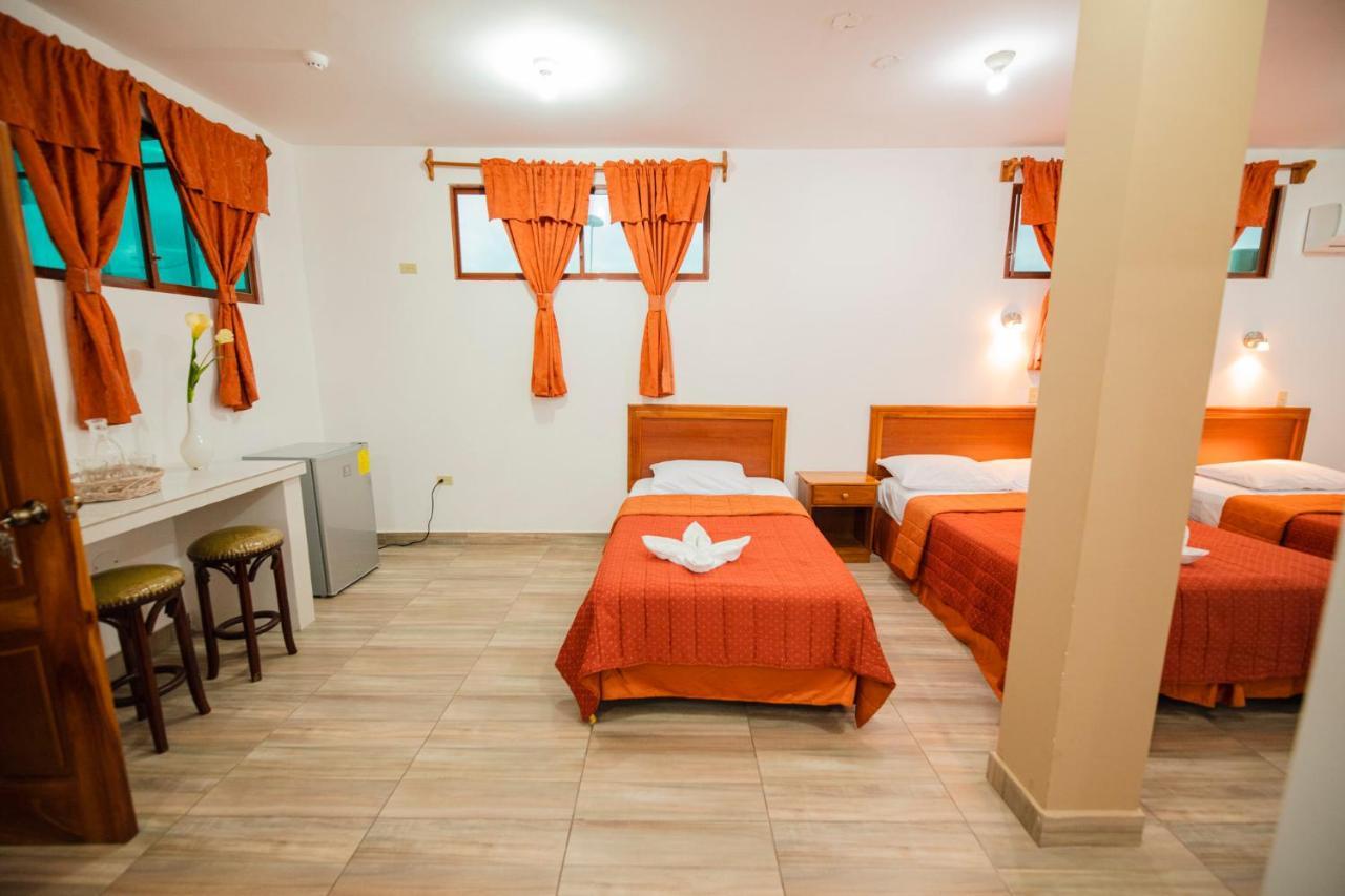 Hostal Gardner Galapagos ปูแอร์โตอาโยรา ภายนอก รูปภาพ