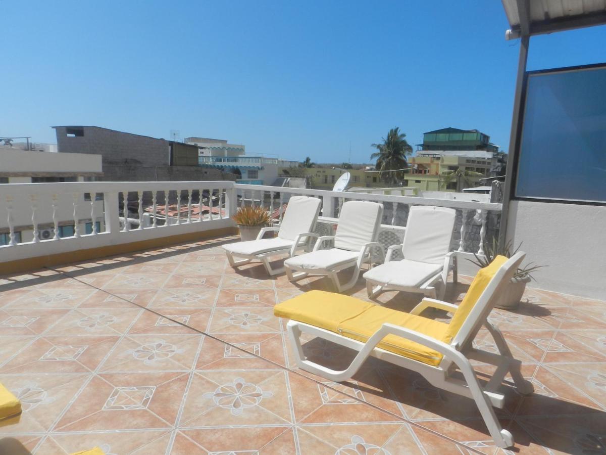 Hostal Gardner Galapagos ปูแอร์โตอาโยรา ภายนอก รูปภาพ