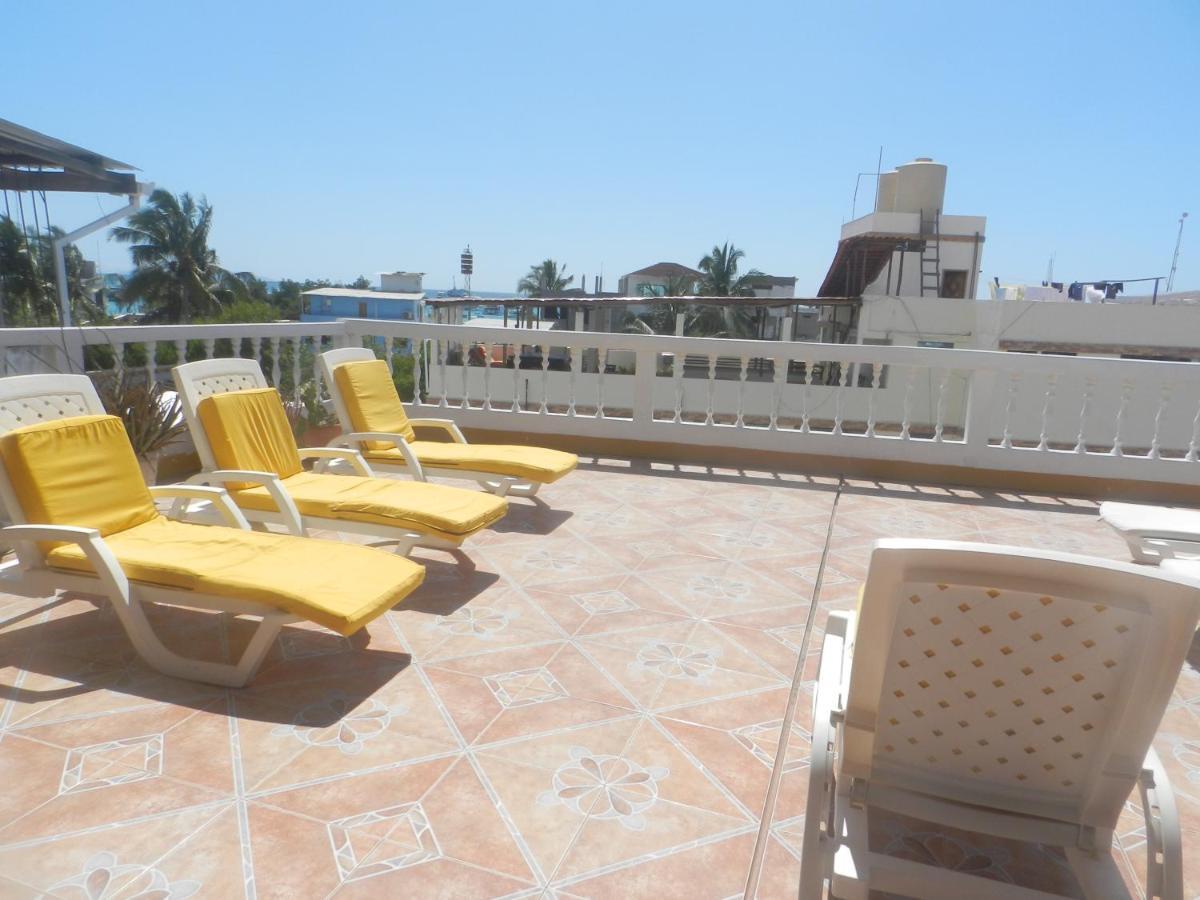 Hostal Gardner Galapagos ปูแอร์โตอาโยรา ภายนอก รูปภาพ