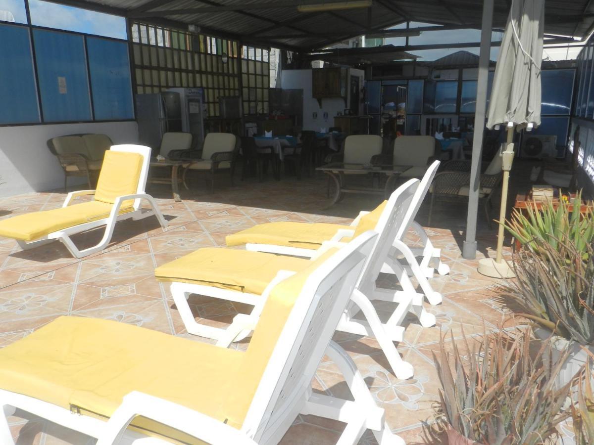 Hostal Gardner Galapagos ปูแอร์โตอาโยรา ภายนอก รูปภาพ