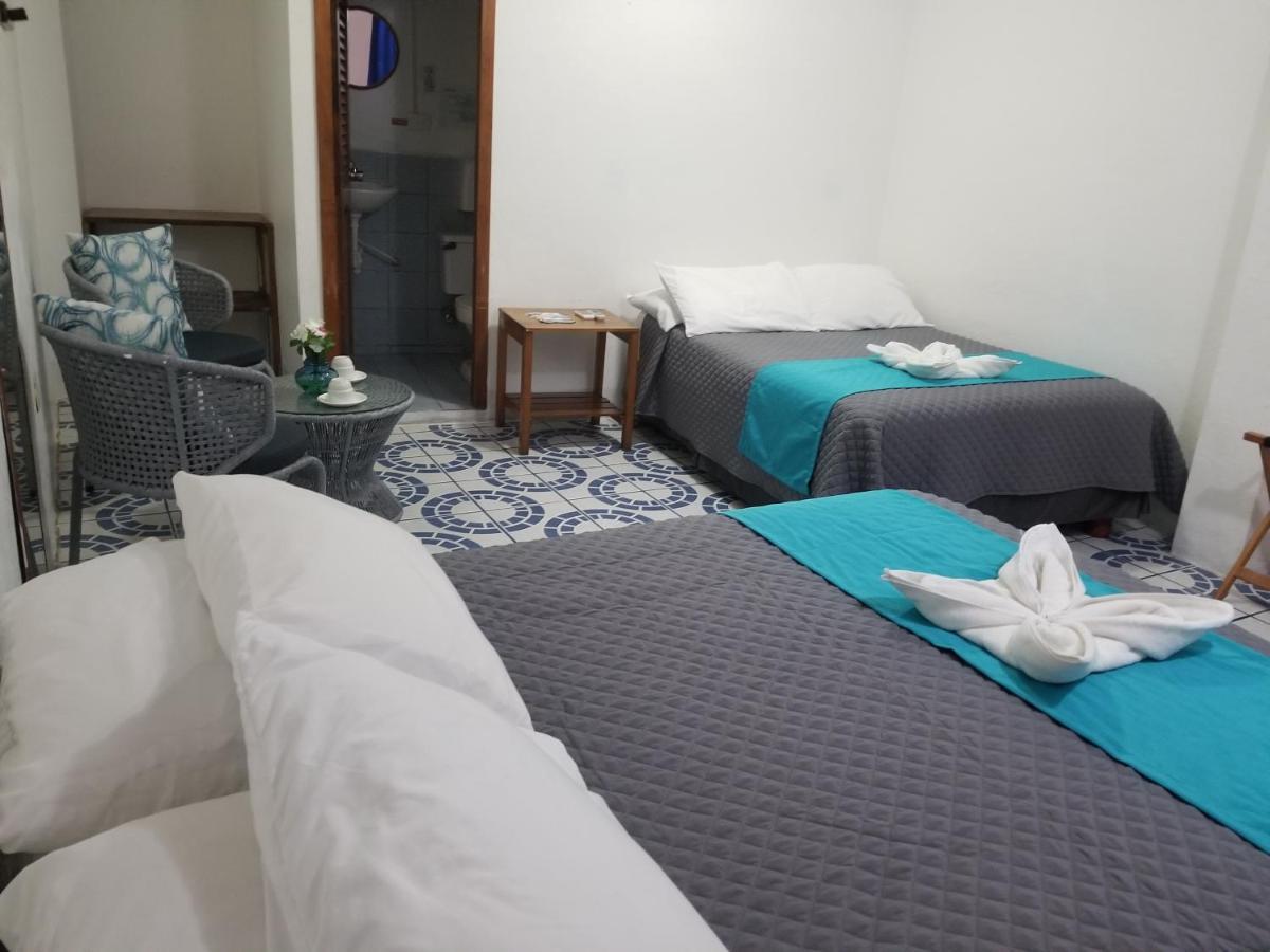Hostal Gardner Galapagos ปูแอร์โตอาโยรา ภายนอก รูปภาพ